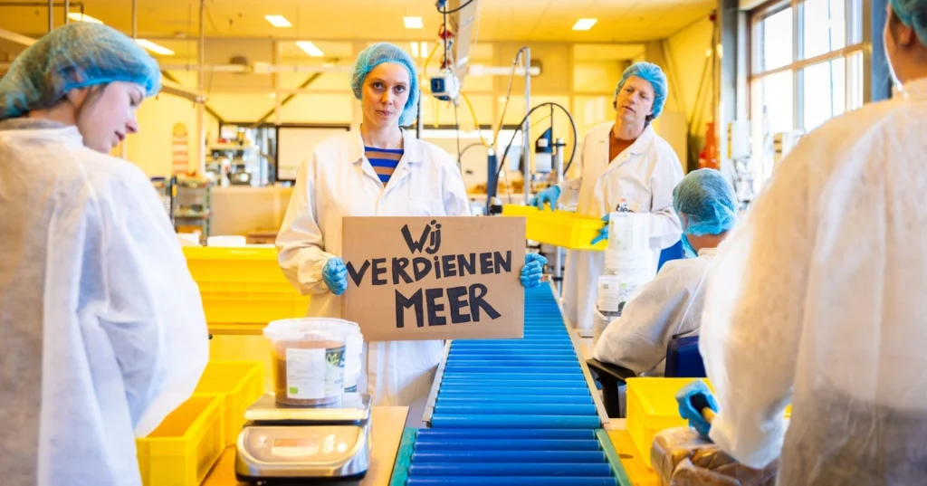 DE ONMISBAREN – een theatervoorstelling door PS|theater